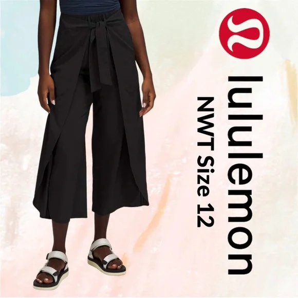 🪄 MAKE OFFER NWT Lululemon Black Wrap-Front Wide Leg HR Crop Size 12 - Picture 15 of 15